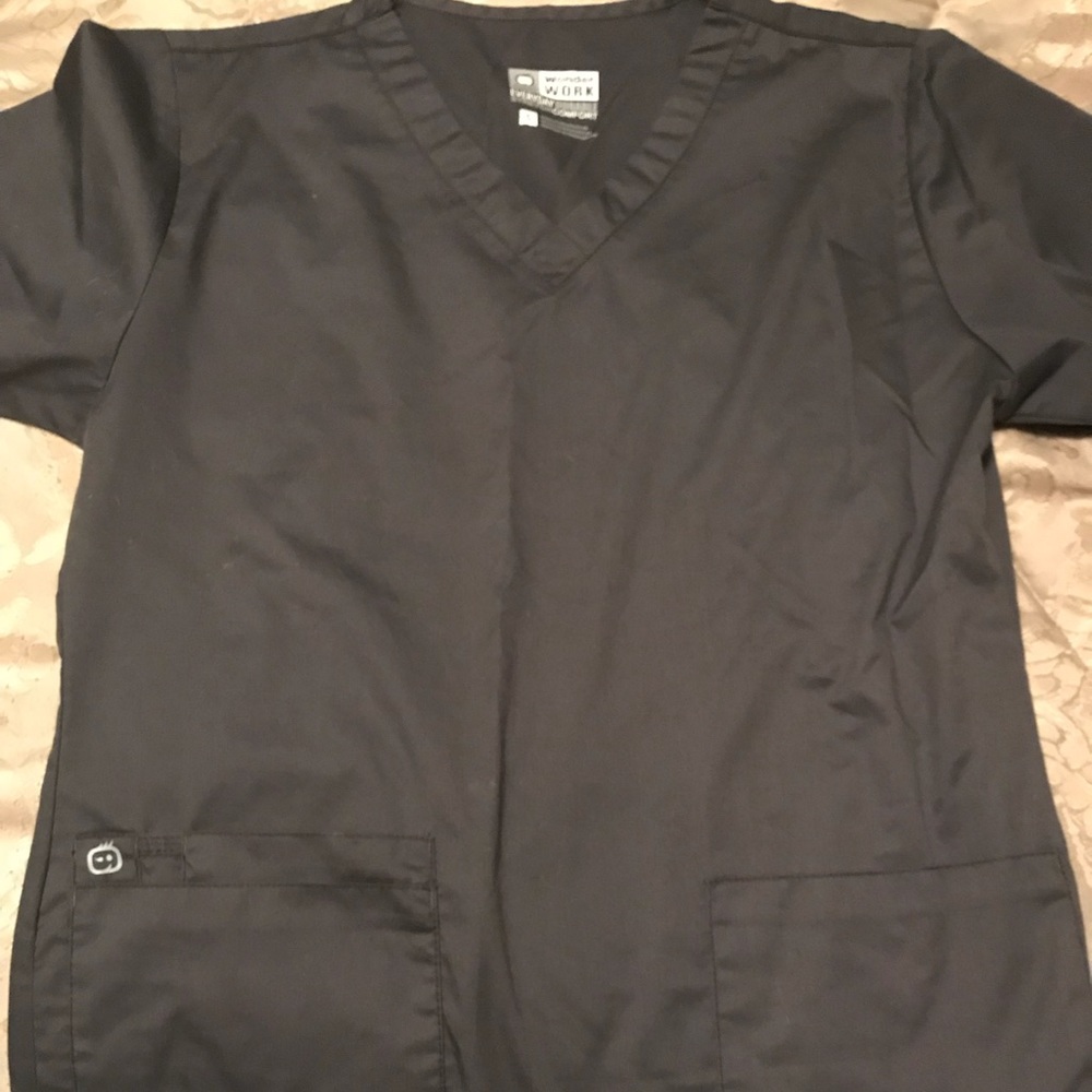 Wonder work scrub top